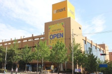 새 단장으로 분주한 대구 유통업계…코로나·온라인 극복