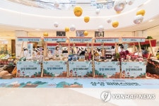 스타필드 하남, 농가 돕기 상생 파머스 마켓