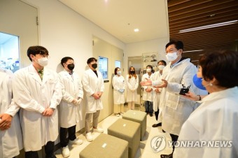 SK바이오사이언스 에코허브 연구소 방문한 민주당 송영길 대표