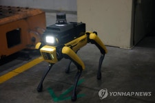 현대차, 보스턴 다이내믹스와 첫 프로젝트 공장 안전 서비스 로봇 공개