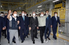 광주글로벌모터스 둘러보는 이재명