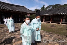 장성 봉암서원, 320년 역사 처음으로 여성 헌관