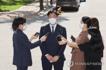 윤석열 측 변호인, '박지원 배후' 의혹 2차 고발인 조사