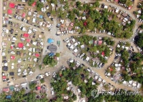 캠핑차량 꽉 들어찬 태안 몽산포해수욕장