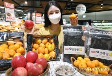 홈플러스, 제철 과일 및 수산 할인전 전개