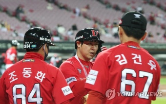 SSG 최정 개인 통산 400홈런 폭발…이승엽 이어 역대 두 번째(종합)