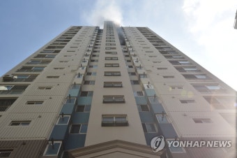 서울 관악구 27층 아파트 15층서 화재