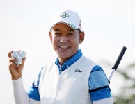 [권훈의 골프산책] 시니어 최강 60세 김종덕 난 영원한 투어 선수