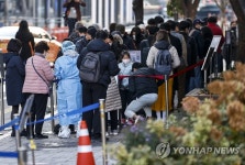 전북 목욕탕·요양원서 집단감염…실내 마스크 착용해야
