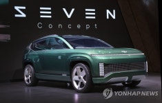 현대차, LA 오토쇼서 전기 SUV 콘셉트카 세븐 공개