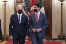 미·캐나다 