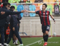 기뻐하는 이영재