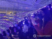 BTS 콘서트 퍼미션 투 댄스 온 스테이지 LA서 개막