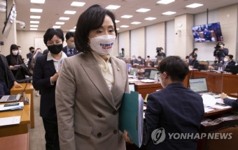 '이재명 특검법' 상정 누락에 국민의힘 법사위 퇴장