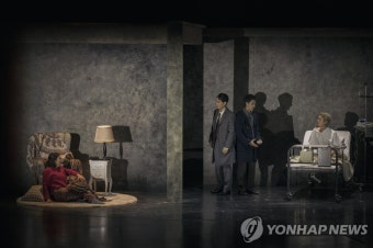 연극 '엔젤스 인 아메리카'