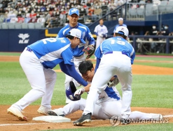 '어쨌건 발 떼면 아웃!'