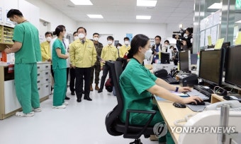국군수도병원 방문하는 김부겸 총리