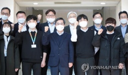 삼성디스플레이 아산2캠퍼스 방문한 김동연 대선후보