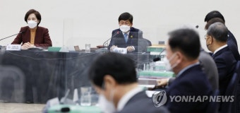시도교육감 신년 간담회에서 발언하는 최교진 전국시도교육감협의회장