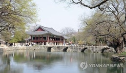 드라마 촬영지로 뜬 남원…광한루원 코로나에도 입장객 19% ↑