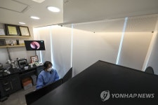 음압 시설 설치된 호흡기 전담 클리닉