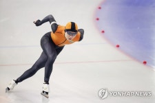 [올림픽] 빙속 정재원, 조연에서 주연으로…팀 추월 앞에서 뛴다