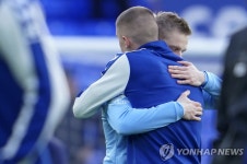 [우크라 침공] 진첸코·미콜렌코와 함께…연대한 맨시티-에버턴 선수들