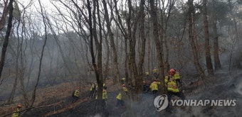 대구 달성군 가창면 산불…분주한 진화작업