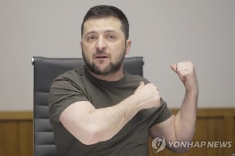 [우크라 침공] 러 전면전 대신 동남부에 전력 집중…전세 바뀌나