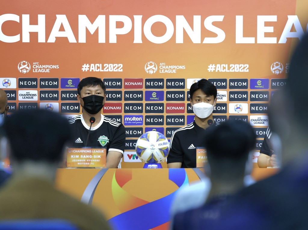 전북 현대, 시드니FC에 0-2 완패...ACL 4강 진출 어려움(url)