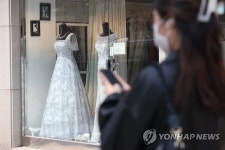 거리두기 해제…바빠진 예식업계