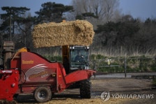 현대판 노예 현장 영국 농장서 탈출한 우크라이나인들