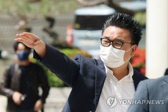 '윤 당선인 아파트 주차장 침입' 이명수 기자 벌금형