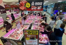 농협 하나로마트, 소 한 마리 한우 할인 행사 진행