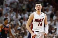 타일러 히로, NBA 식스맨상 수상…마이애미 선수 최초