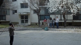 재건축과 함께 잘려나간 나무와 추억…다큐 봉명주공