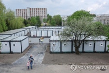 르비우의 난민용 이동식 주택단지