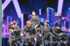 미니 3집 '더 코드'로 돌아온 싸이퍼
