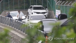 양산 평산마을 앞 차량