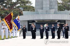 노태악 중앙선관위원장, 현충탑 참배