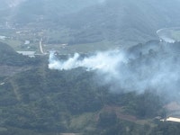 충남 당진·공주서 잇따라 산불…헬기 투입해 진화 중