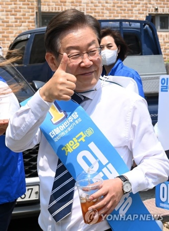 계양구 일대에서 유세하는 이재명 후보