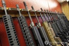 총기난사 단골 AR-15 제조사 NRA 연례 세몰이 불참