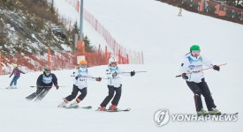 눈 없는 나라 청소년 동계스포츠 선수들, 한국서 전지훈련