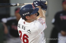 피터스 짜릿한 역전 스리런