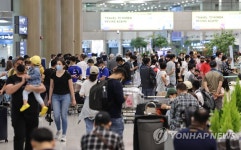 다시 붐비는 인천공항