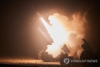 한미, 북한 미사일에 대응 지대지미사일 8발 발사