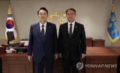 임명장 받은 신인호 국가안보실 2차장