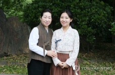 제주농요 전통 잇는 할머니와 손녀