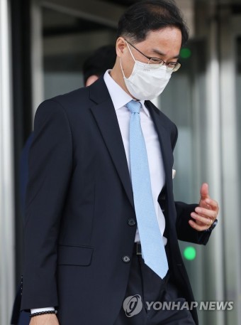법무부 나서는 이진동 대전지검장